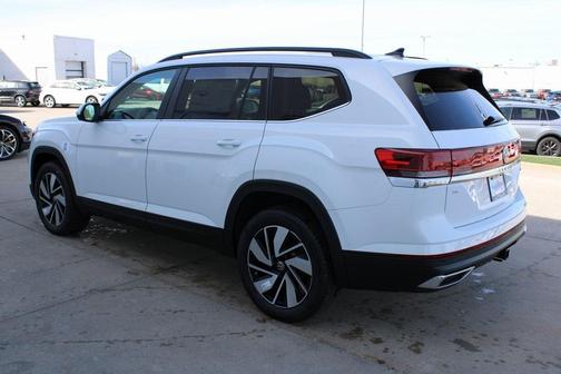 2025 Volkswagen Atlas 2.0T SE