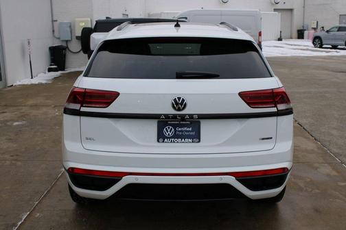 2023 Volkswagen Atlas Cross Sport 2.0T SEL R-Line Black