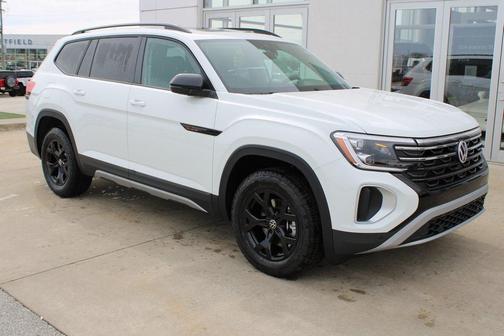 2025 Volkswagen Atlas 2.0T Peak Edition