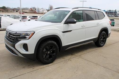 2025 Volkswagen Atlas 2.0T Peak Edition