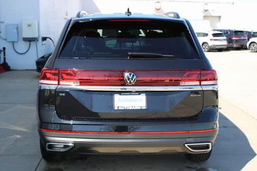 2025 Volkswagen Atlas 2.0T SE
