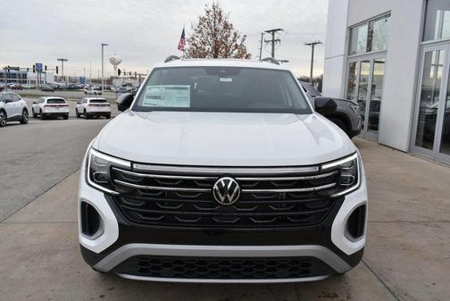 2025 Volkswagen Atlas 2.0T Peak Edition