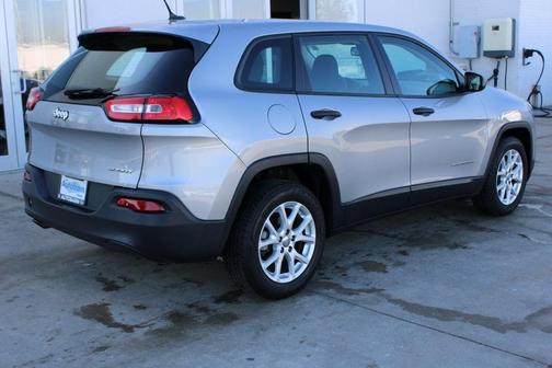 2014 Jeep Cherokee Sport