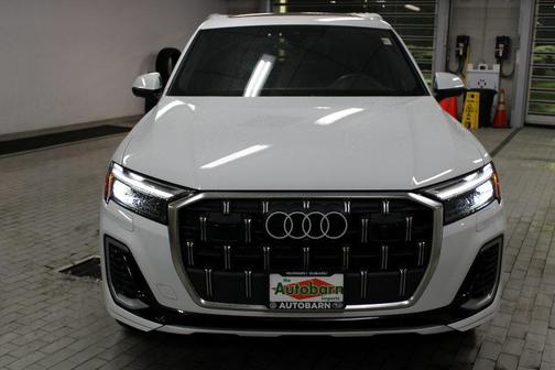 2025 Audi Q7 45 Premium