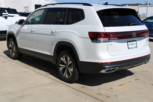 2026 Volkswagen Atlas 2.0T SE