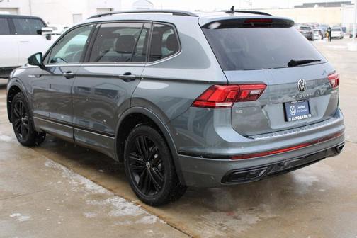 2022 Volkswagen Tiguan 2.0T SE R-Line Black
