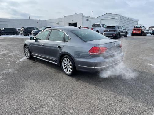 2013 Volkswagen Passat 2.5 SEL Premium