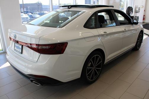 2026 Volkswagen Jetta GLI 2.0T Autobahn