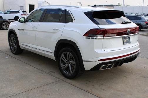 2024 Volkswagen Atlas Cross Sport 2.0T SEL R-Line