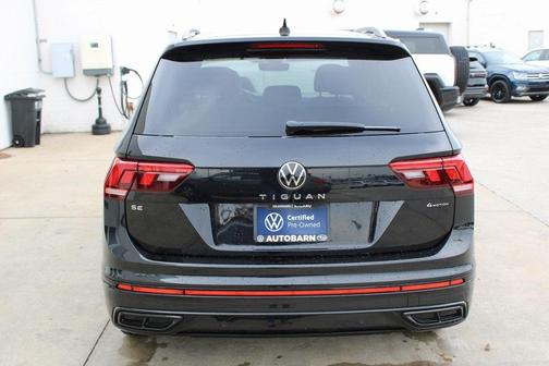 2022 Volkswagen Tiguan 2.0T SE R-Line Black
