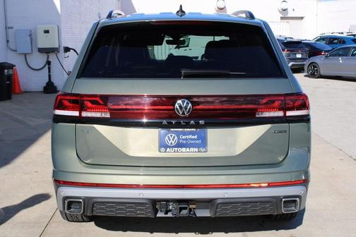2025 Volkswagen Atlas 2.0T Peak Edition