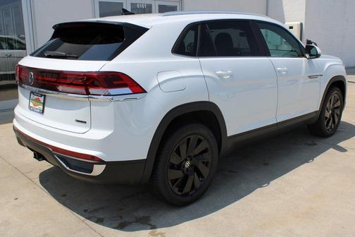 2025 Volkswagen Atlas Cross Sport 2.0T SE w/Technology