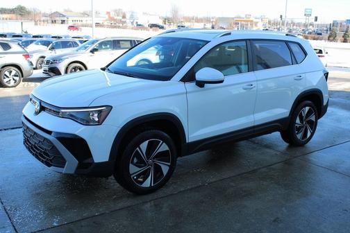 2025 Volkswagen Taos 1.5T SE