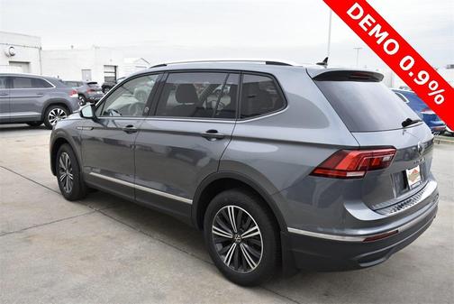 2024 Volkswagen Tiguan 2.0T Wolfsburg Edition