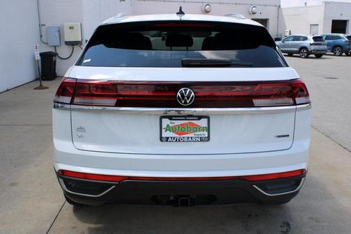 2025 Volkswagen Atlas Cross Sport 2.0T SE w/Technology