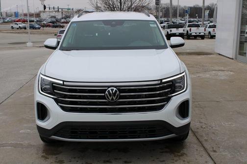 2025 Volkswagen Atlas 2.0T SE