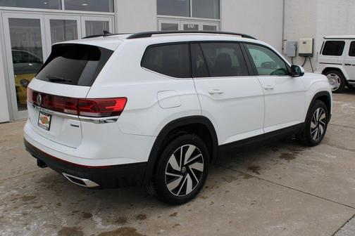 2025 Volkswagen Atlas 2.0T SE