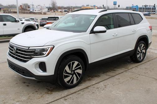 2025 Volkswagen Atlas 2.0T SE