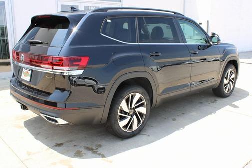 2025 Volkswagen Atlas 2.0T SE