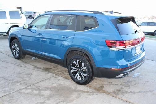 2025 Volkswagen Atlas 2.0T SE
