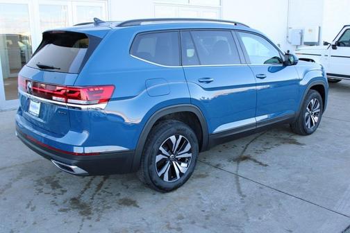 2025 Volkswagen Atlas 2.0T SE