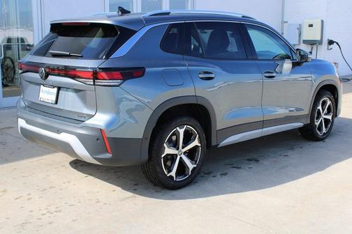2025 Volkswagen Tiguan 2.0T SE