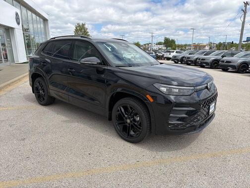 Black 2026 Volkswagen Tiguan 2.0T SE R-Line Black