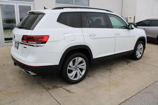 2022 Volkswagen Atlas 3.6L SE w/Technology