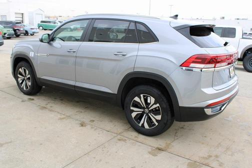 2025 Volkswagen Atlas Cross Sport 2.0T SE