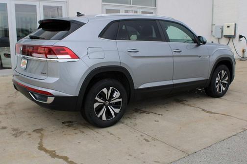 2025 Volkswagen Atlas Cross Sport 2.0T SE