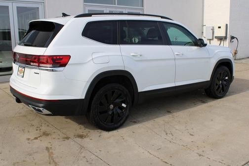 2025 Volkswagen Atlas 2.0T SE
