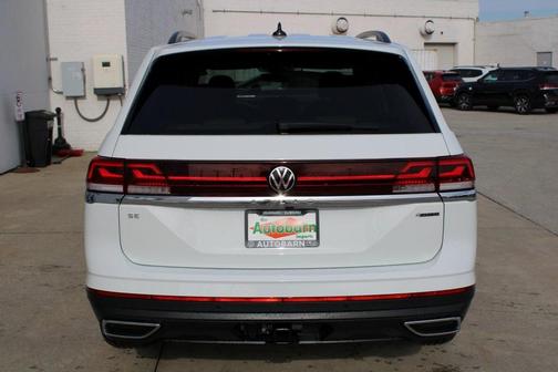 2025 Volkswagen Atlas 2.0T SE