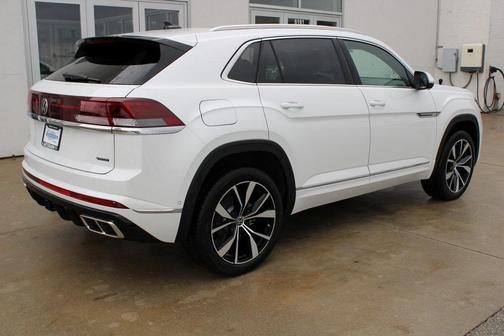 2025 Volkswagen Atlas Cross Sport 2.0T SEL Premium R-Line
