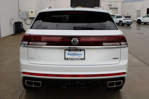 2025 Volkswagen Atlas Cross Sport 2.0T SEL Premium R-Line