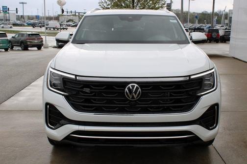 2025 Volkswagen Atlas Cross Sport 2.0T SEL Premium R-Line