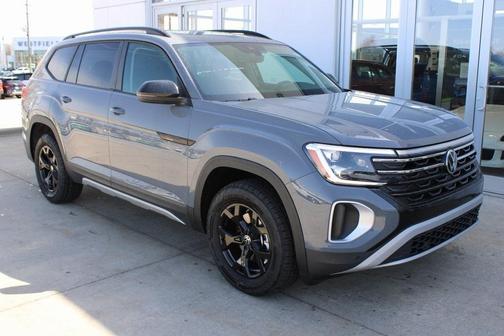 2025 Volkswagen Atlas 2.0T Peak Edition