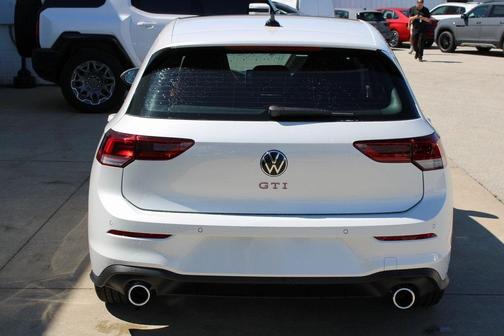 2025 Volkswagen Golf GTI 2.0T SE