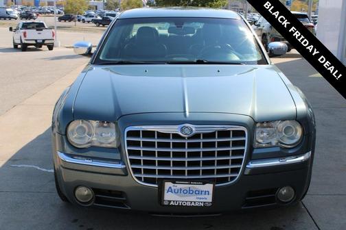 2005 Chrysler 300C Base