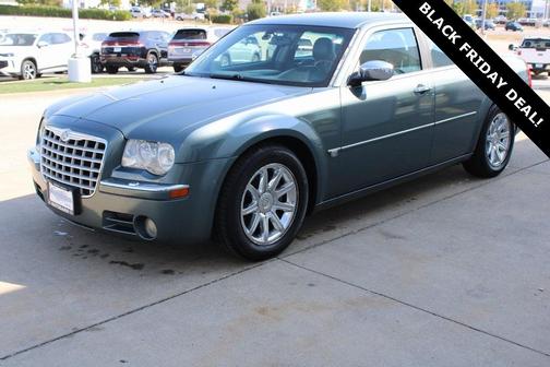 2005 Chrysler 300C Base