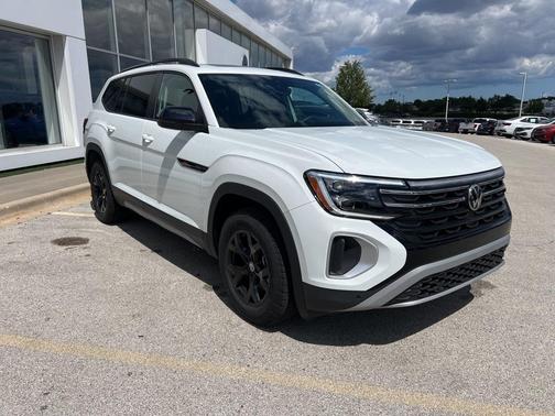 2025 Volkswagen Atlas 2.0T Peak Edition