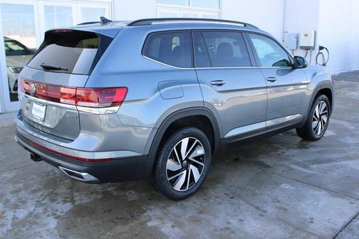 2025 Volkswagen Atlas 2.0T SE