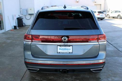 2025 Volkswagen Atlas 2.0T SE