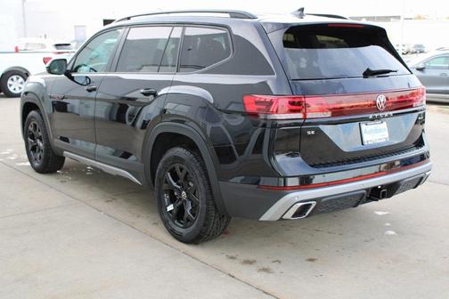 2026 Volkswagen Atlas PEAK EDITION