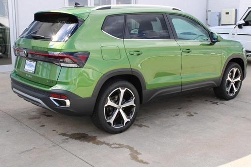 2025 Volkswagen Taos 1.5T SEL
