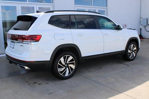 2025 Volkswagen Atlas 2.0T SE