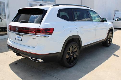 2025 Volkswagen Atlas 2.0T SE
