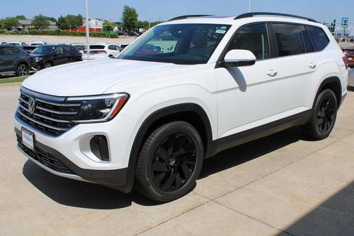 2025 Volkswagen Atlas 2.0T SE