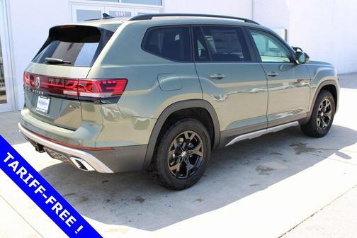 2025 Volkswagen Atlas 2.0T Peak Edition