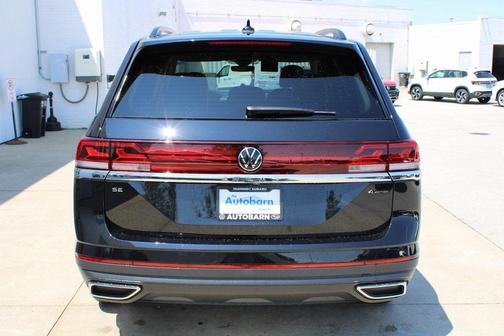 2025 Volkswagen Atlas 2.0T SE