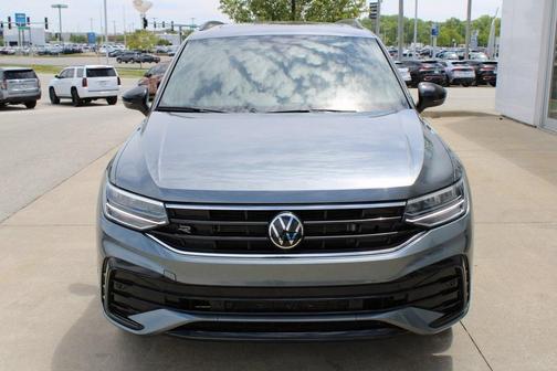 2024 Volkswagen Tiguan 2.0T SE R-Line Black
